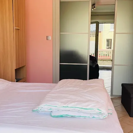 A 50 Metres De La - Les Embruns