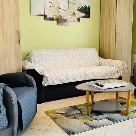 A 50 Metres De La - Les Embruns Apartment